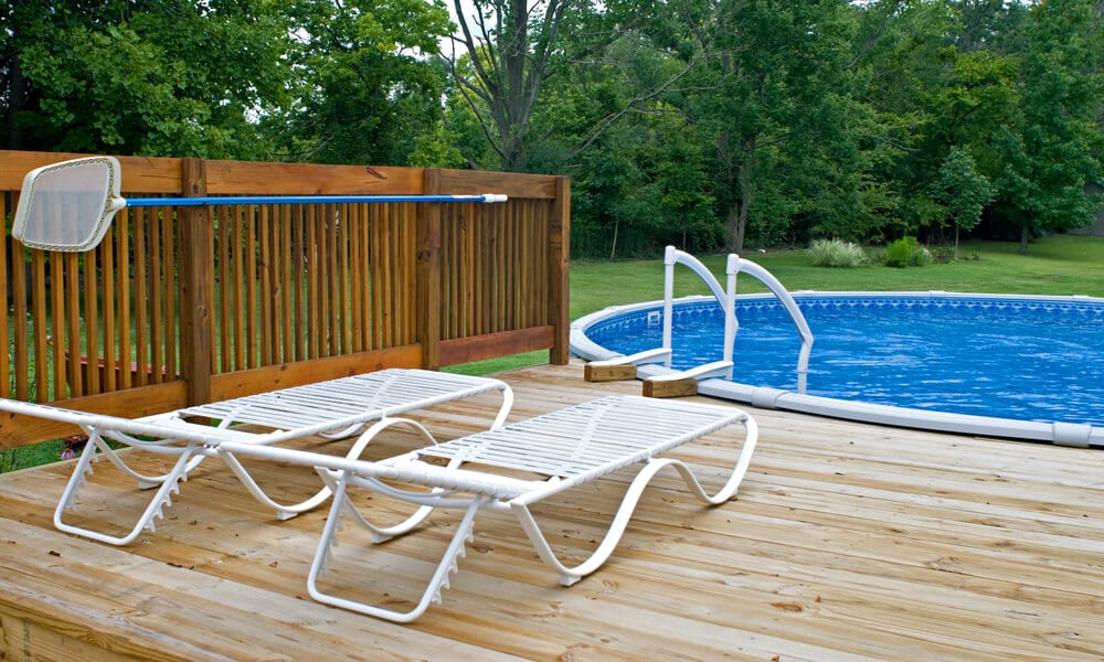 Pool side deck-Big easy pool designs