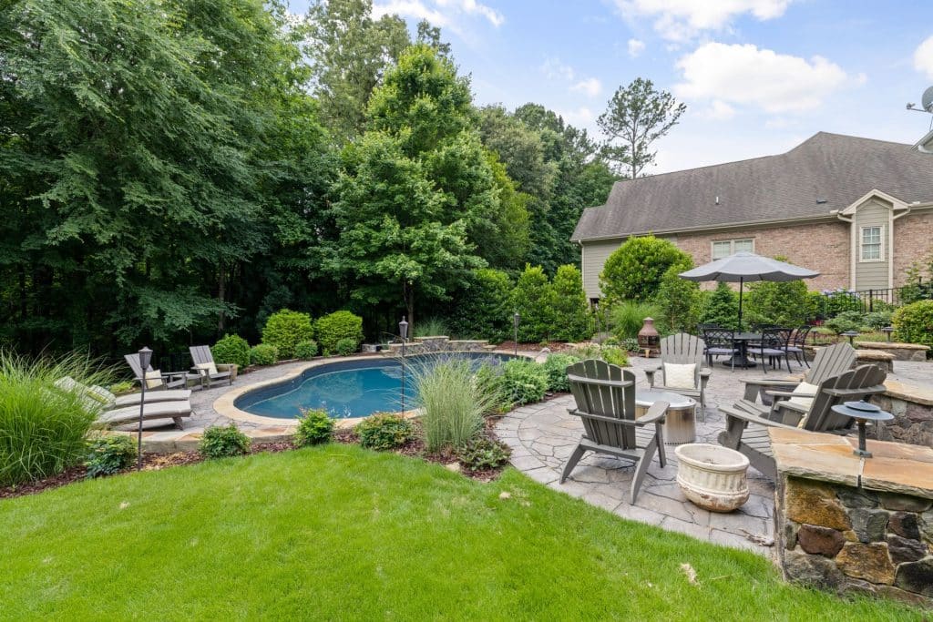 How Much Does It Cost to Build a Custom Pool in Slidell?