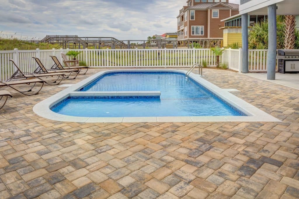 How Many Types of Swimming Pools Are There? A Covington Guide